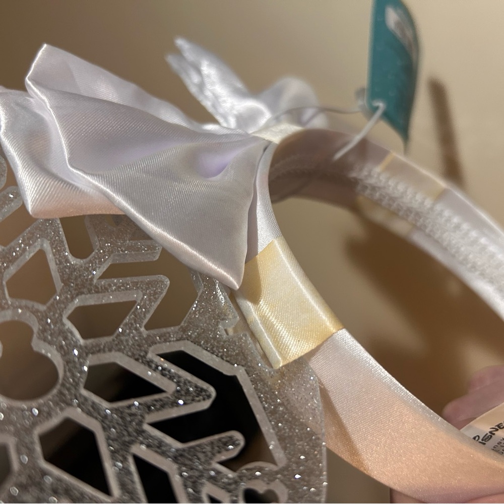 Disney Snowflake Ears - Picture 9 of 9
